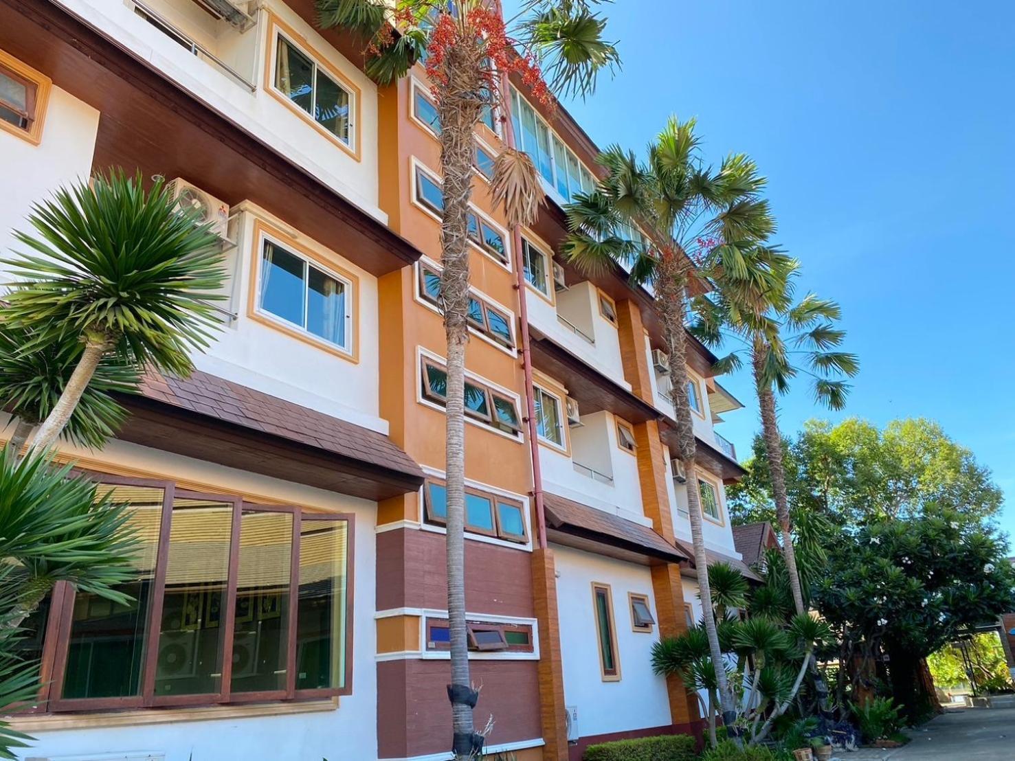Chaophayathara Riverside Hotel Chainat Exterior photo