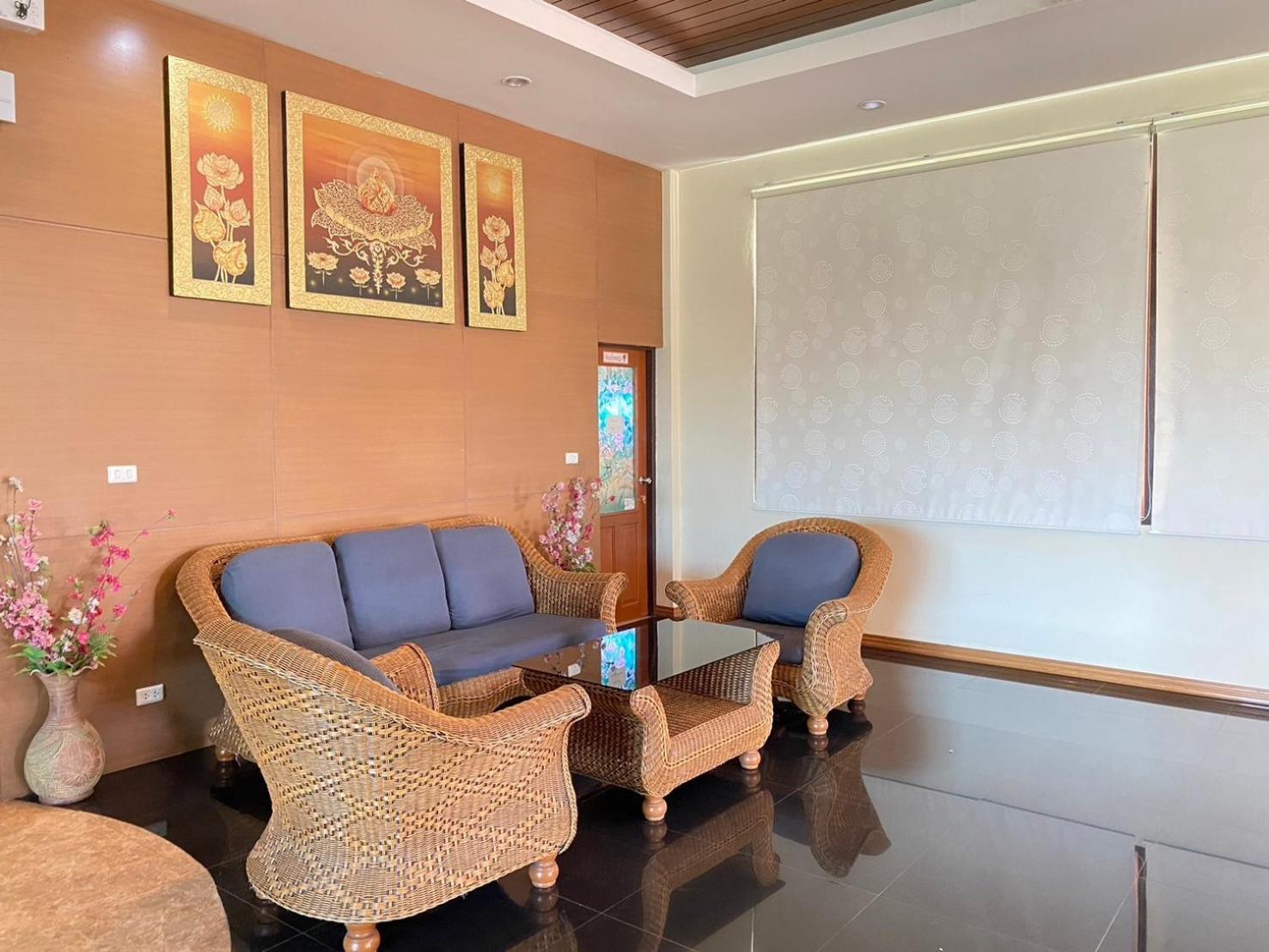 Chaophayathara Riverside Hotel Chainat Exterior photo