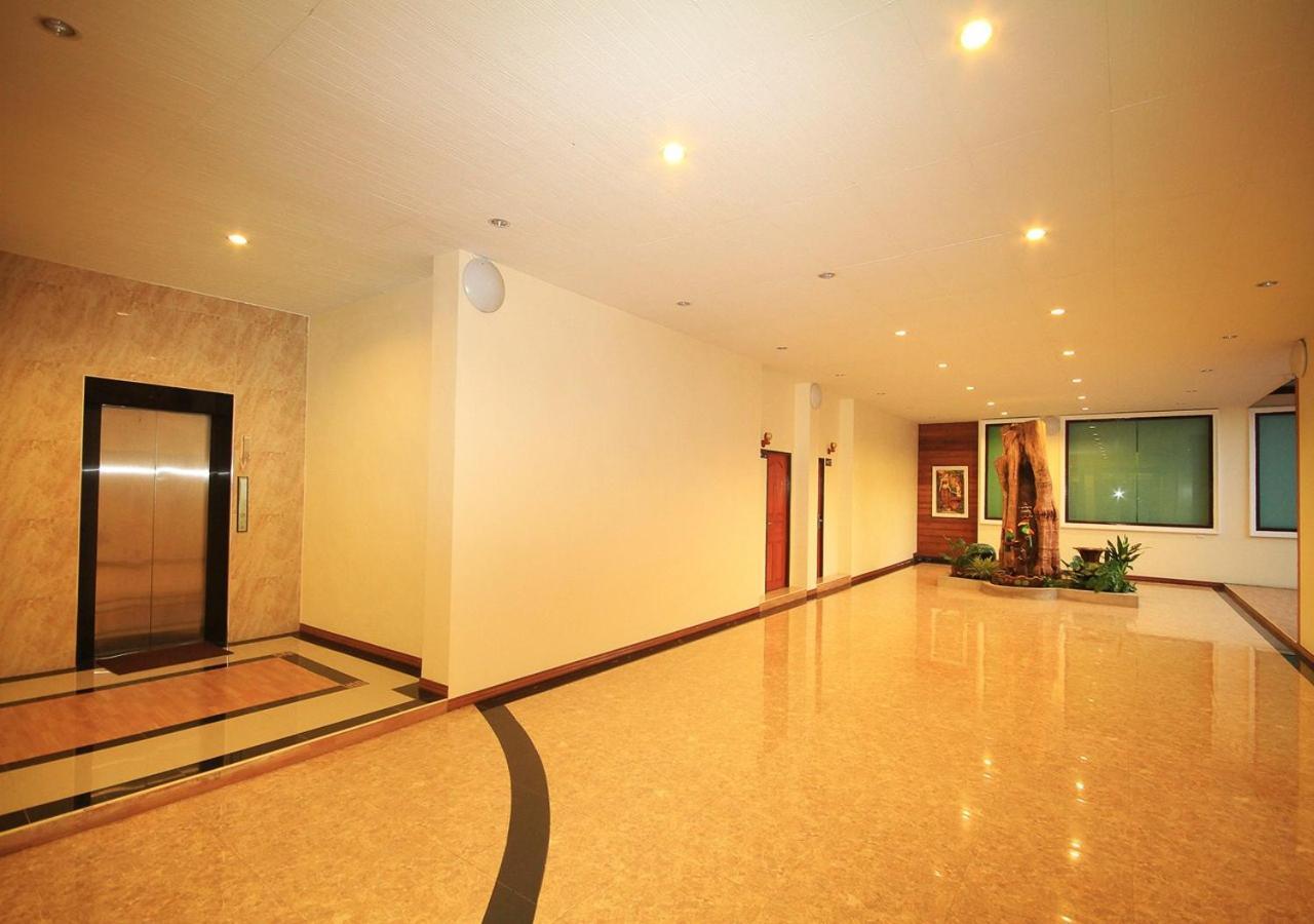 Chaophayathara Riverside Hotel Chainat Exterior photo