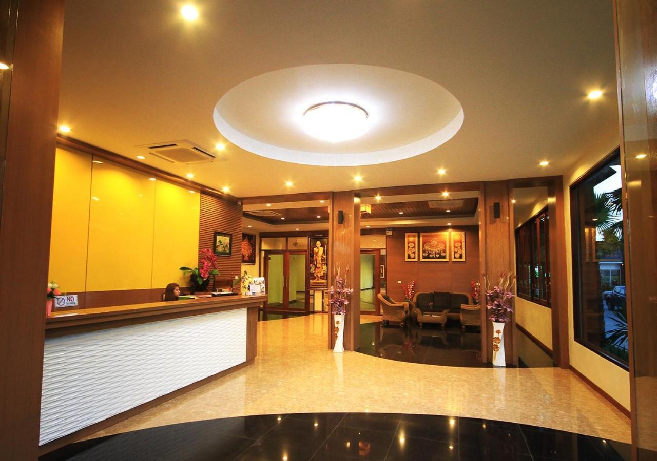 Chaophayathara Riverside Hotel Chainat Exterior photo