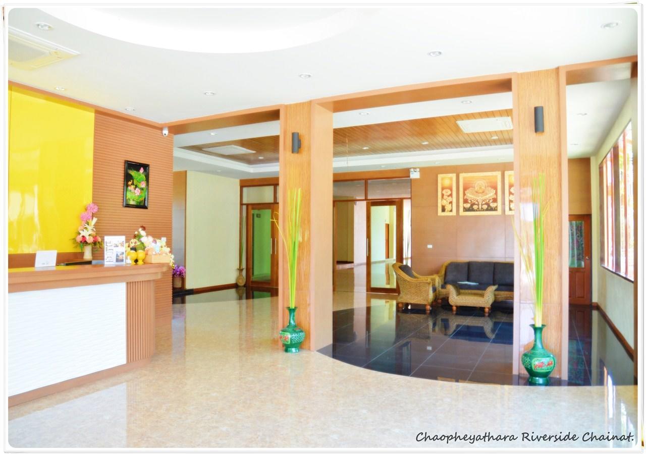Chaophayathara Riverside Hotel Chainat Exterior photo